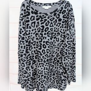 Reitmans In Every Story Cozy Grey & Black Leopard Print Long Sleeve Top 2X